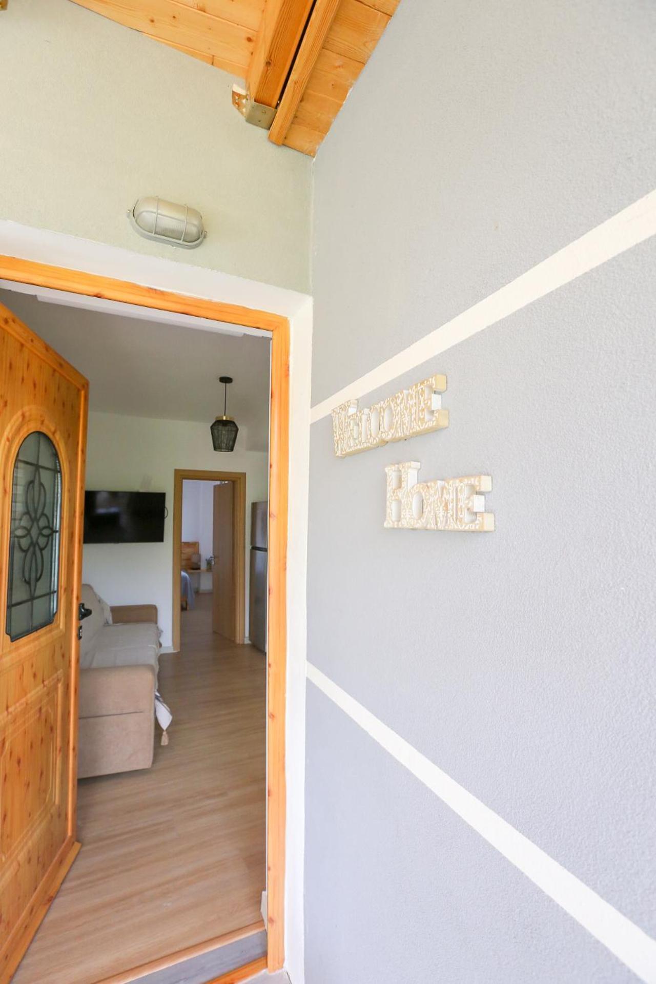 Village View Apartments Himare Luaran gambar